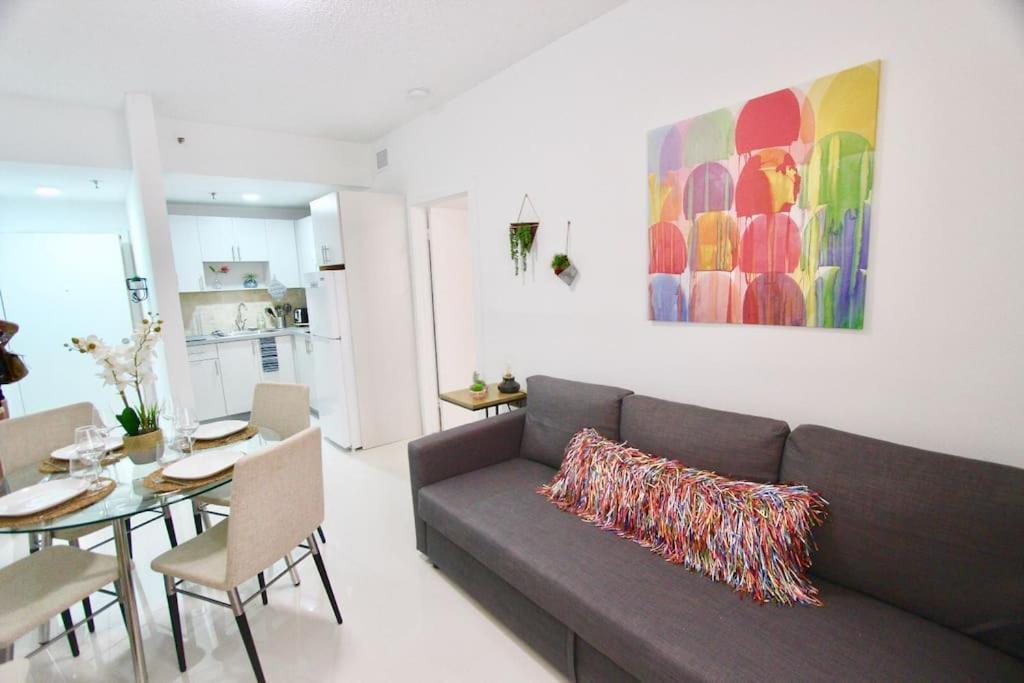 Appartement Beautiful Footsteps From The *
